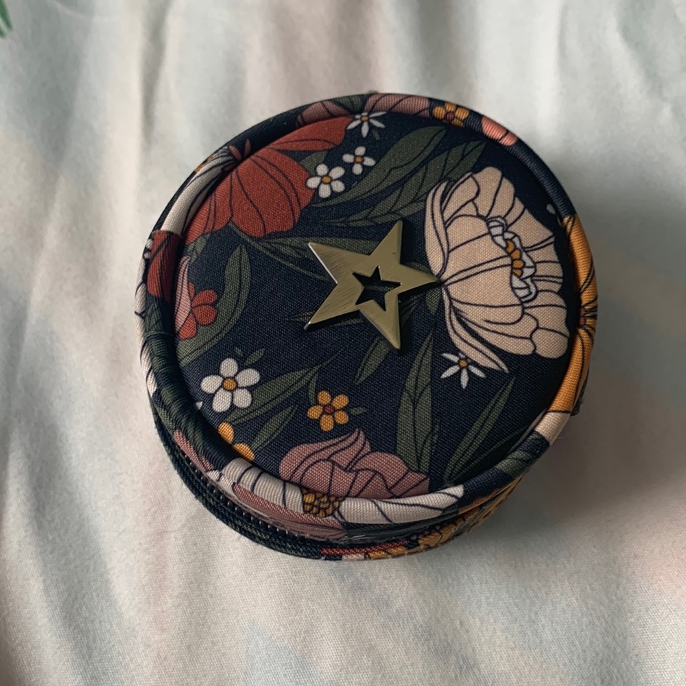 JuJuBe paci pod FAR OUT FLORAL☺️
